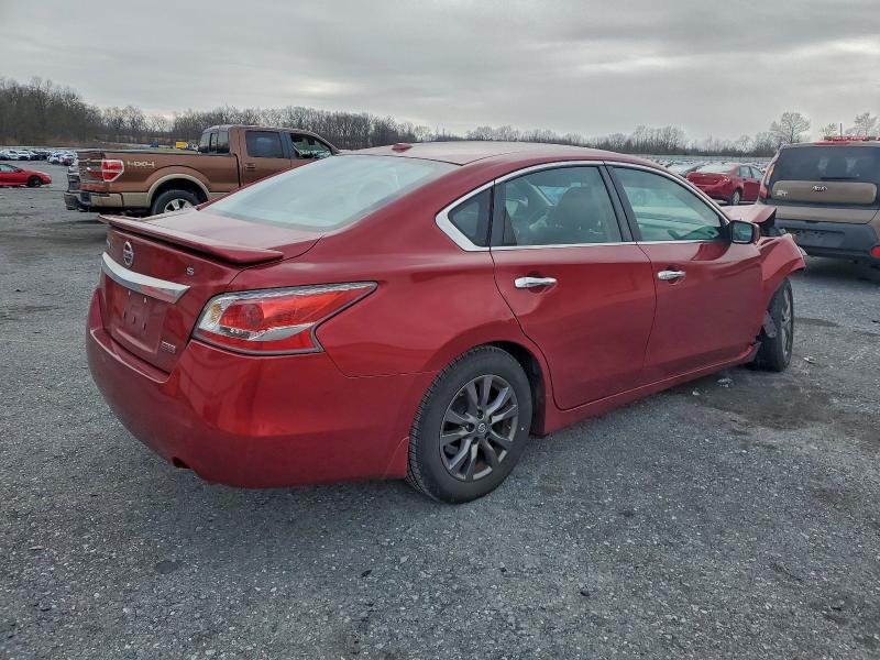 Foto 3 de la subasta – 2015 NISSAN ALTIMA 2.5 con VIN 1N4AL3AP1FC474156