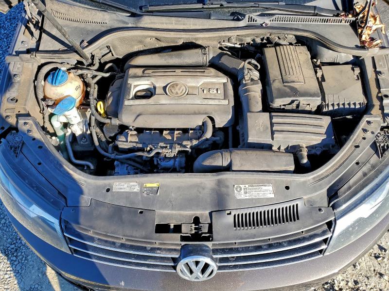 Photo 11 from auction – 2014 VOLKSWAGEN EOS with VIN WVWBW8AH4EV003035