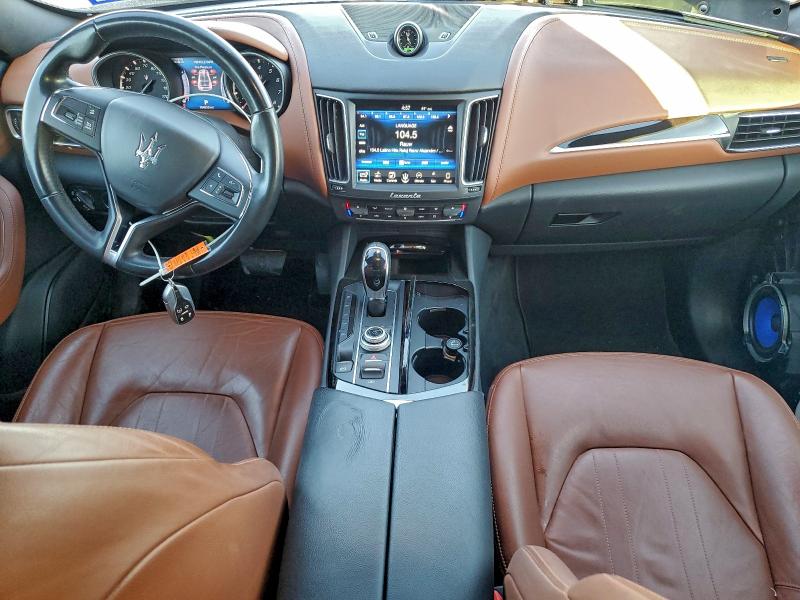 Photo 8 from auction – 2017 MASERATI LEVANTE with VIN ZN661XUA5HX245199