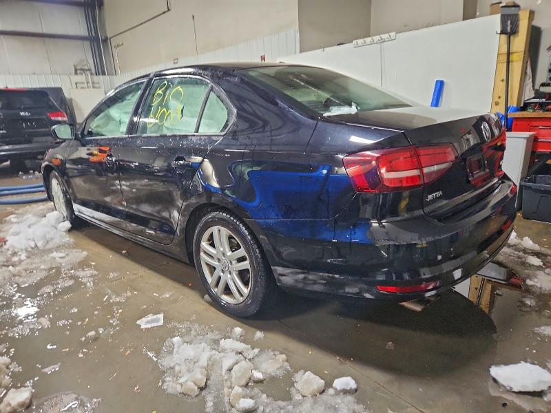 Photo 2 from auction – 2018 VOLKSWAGEN JETTA S with VIN 3VW2B7AJ4JM229585