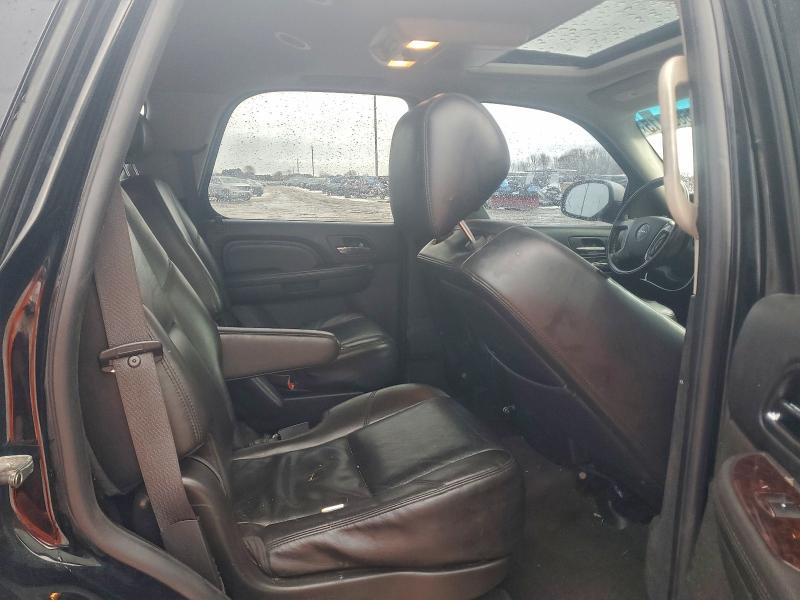 Photo 11 from auction – 2010 GMC YUKON DENA with VIN 1GKUKEEF6AR106590