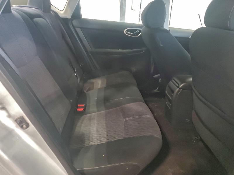Photo 10 from auction – 2015 NISSAN SENTRA S with VIN 3N1AB7AP5FL668300