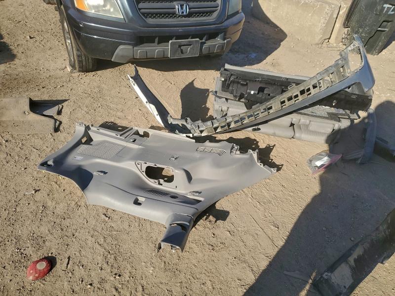 Photo 12 from auction – 2018 TOYOTA HIGHLANDER with VIN 5TDBZRFH0JS840228