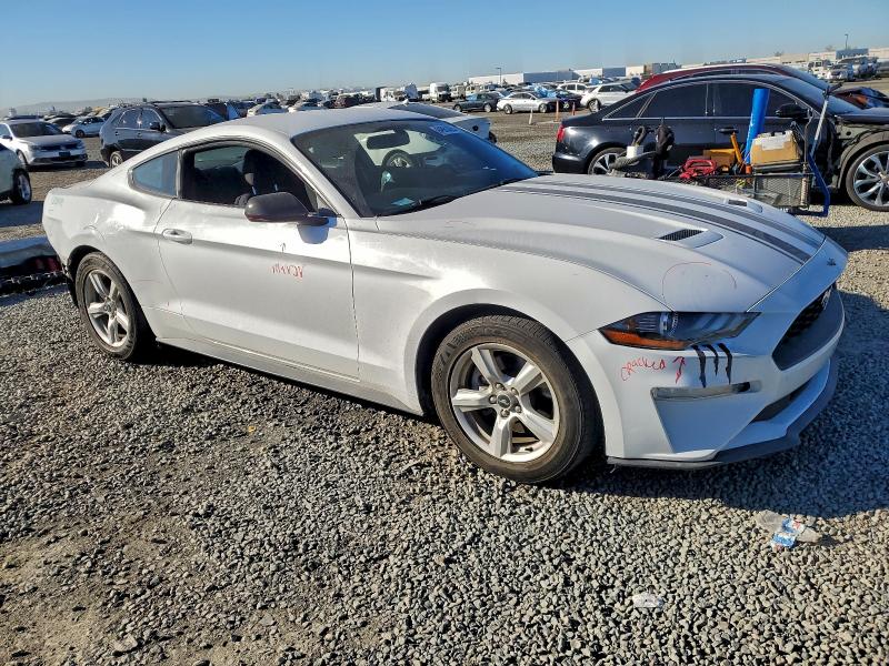 Photo 4 from auction – 2018 FORD MUSTANG with VIN 1FA6P8TH0J5104942