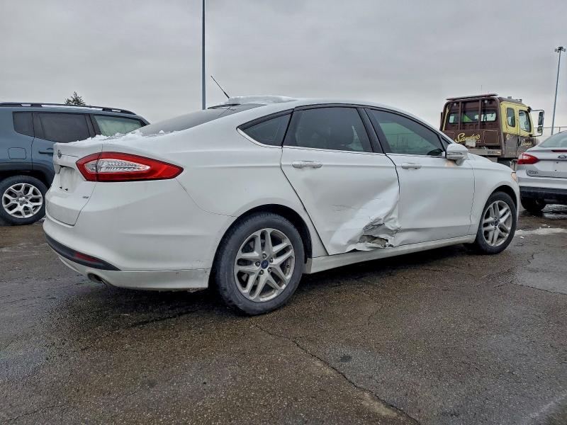 Photo 3 from auction – 2016 FORD FUSION SE with VIN 3FA6P0H75GR312998