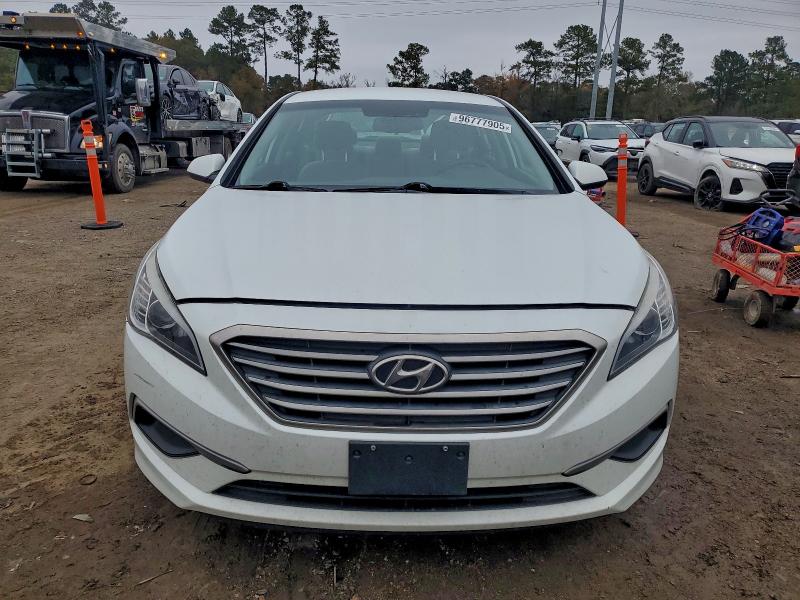 Photo 5 from auction – 2017 HYUNDAI SONATA SE with VIN 5NPE24AF3HH551399