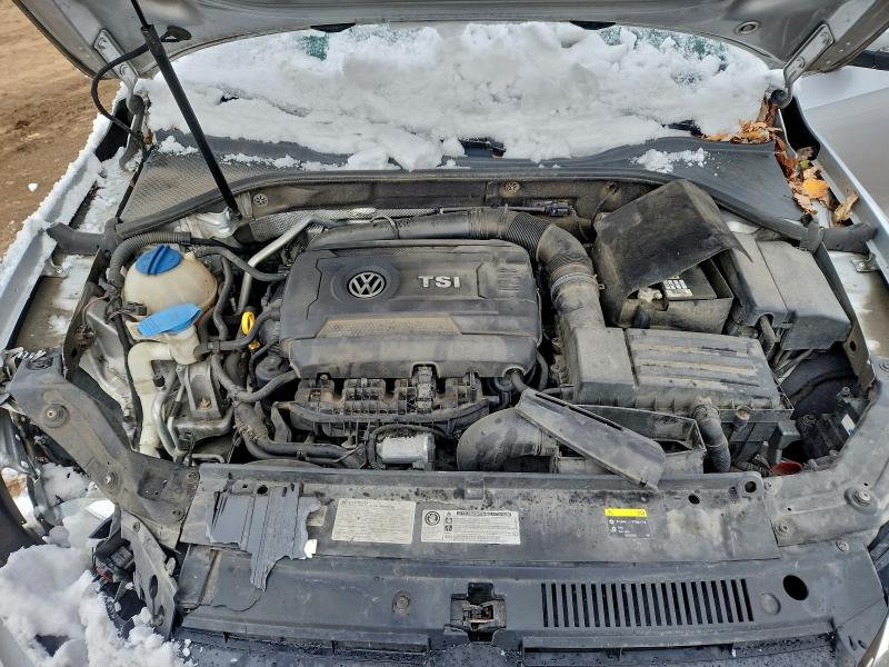Photo 11 from auction – 2015 VOLKSWAGEN PASSAT SE with VIN 1VWBT7A32FC021048