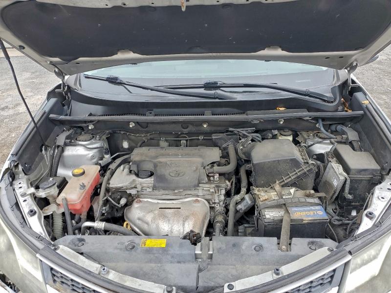 Photo 12 from auction – 2014 TOYOTA RAV4 XLE with VIN 2T3RFREV8EW205552