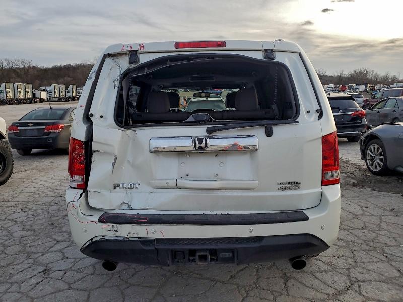 Photo 6 from auction – 2015 HONDA PILOT TOUR with VIN 5FNYF4H90FB040617