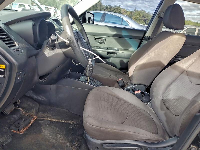 Photo 7 from auction – 2012 KIA SOUL with VIN KNDJT2A56C7744957