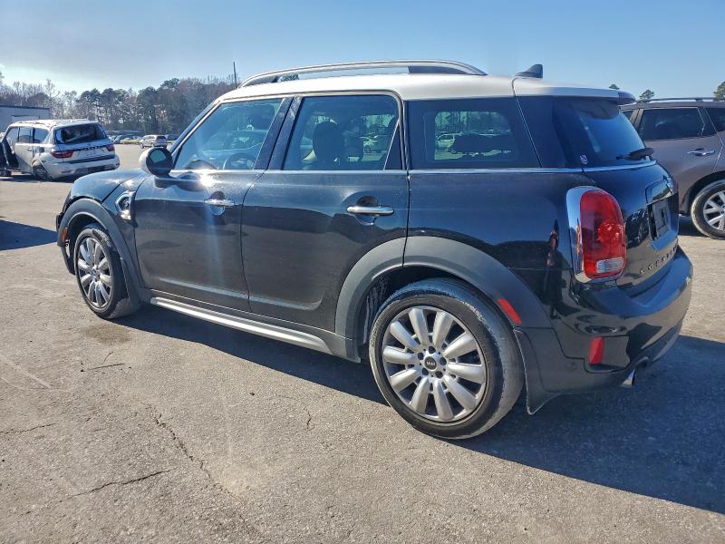 Photo 2 from auction – 2018 MINI COOPER S C with VIN WMZYT3C3XJ3E93870