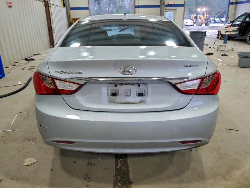 Photo 6 from auction – 2011 HYUNDAI SONATA GLS with VIN 5NPEB4AC3BH030406