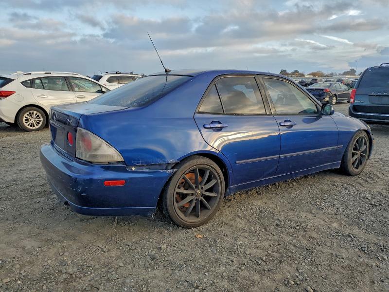 Photo 3 from auction – 2001 LEXUS IS 300 with VIN JTHBD182510007793