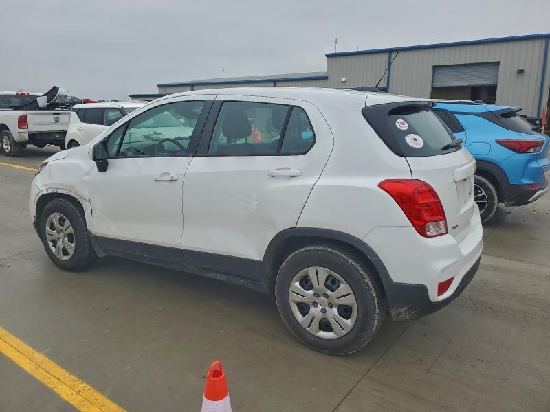 Photo 2 from auction – 2018 CHEVROLET TRAX LS with VIN 3GNCJKSB1JL375315
