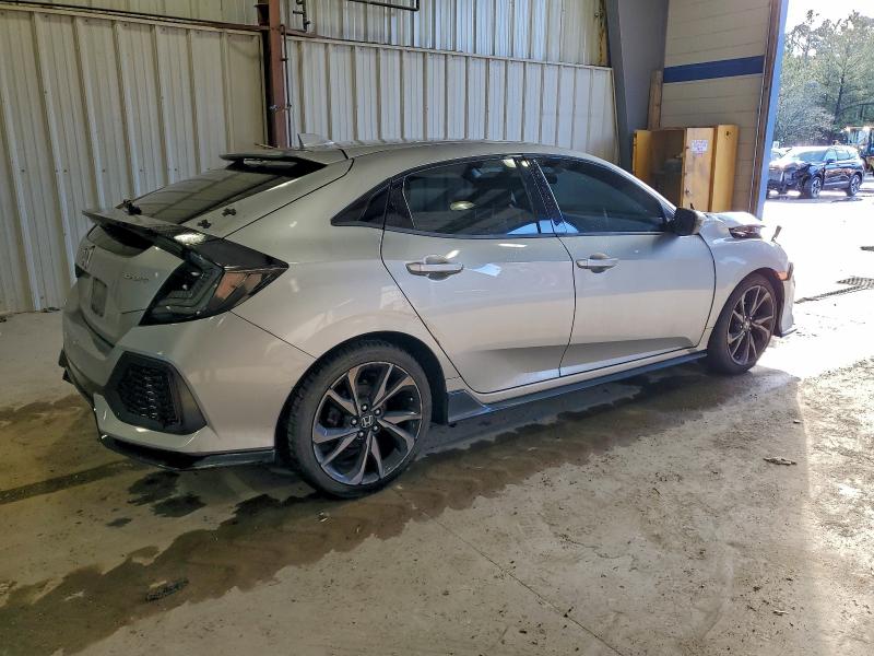 Photo 3 from auction – 2017 HONDA CIVIC SPOR with VIN SHHFK7H48HU221748
