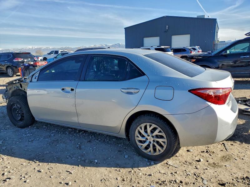 Photo 2 from auction – 2019 TOYOTA COROLLA with VIN 2T1BURHE4KC197944