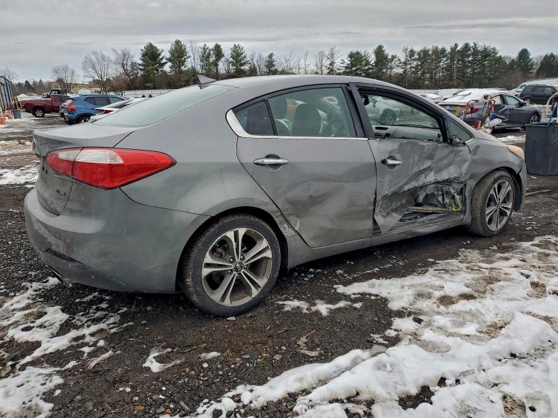 Photo 3 from auction – 2016 KIA FORTE with VIN KNAFZ4A83G5575523