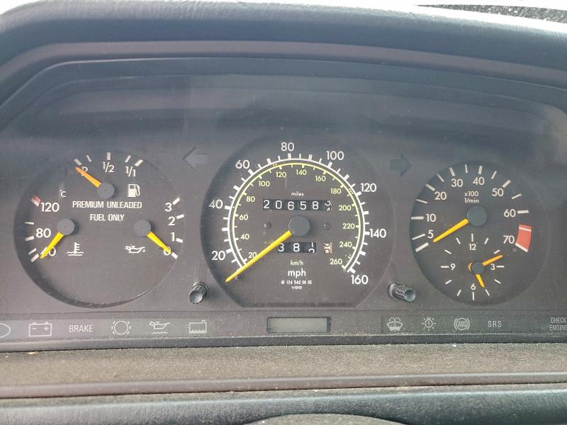 Photo 9 from auction – 1994 MERCEDES-BENZ E 320 with VIN WDBEA32E2RC104156