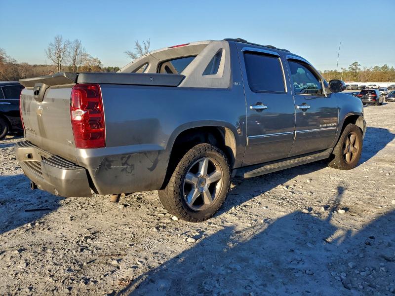 Photo 3 from auction – 2009 CHEVROLET AVALANCHE with VIN 3GNFK32359G109485