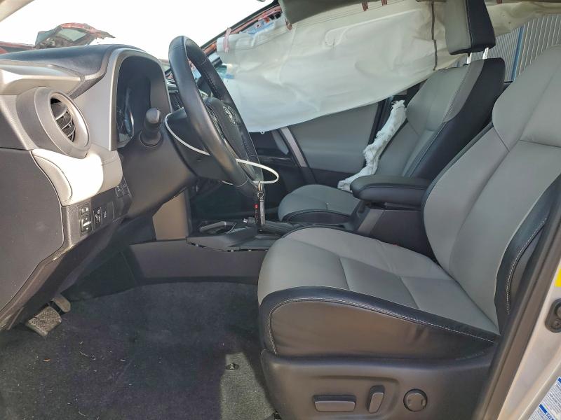 Photo 7 from auction – 2017 TOYOTA RAV4 LIMIT with VIN 2T3DFREV7HW558864