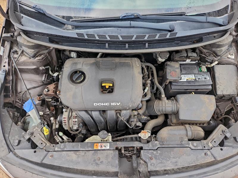 Photo 11 from auction – 2017 KIA FORTE LX with VIN 3KPFK4A74HE157122