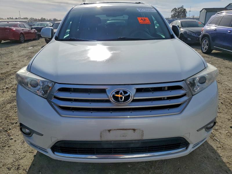 Photo 5 from auction – 2013 TOYOTA HIGHLANDER with VIN 5TDYK3EH1DS134824
