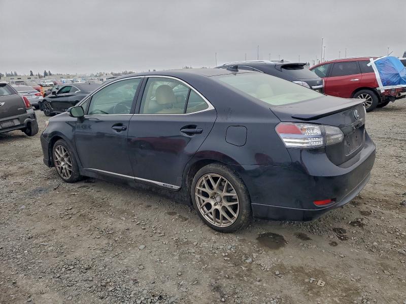 Photo 2 from auction – 2010 LEXUS HS 250H with VIN JTHBB1BA2A2021015