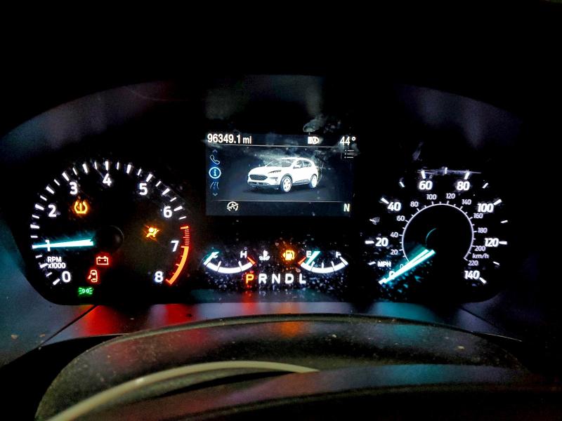 Photo 9 from auction – 2020 FORD ESCAPE with VIN 1FMCU9G6XLUA50946