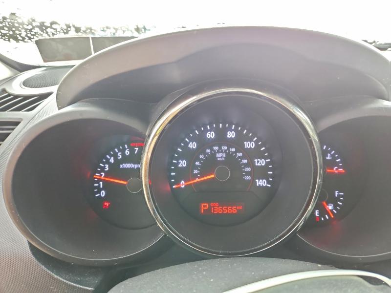 Photo 9 from auction – 2010 KIA SOUL + with VIN KNDJT2A29A7113929