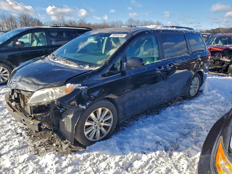 TOYOTA SIENNA 2012 with VIN 5TDYK3DC5CS212025 - Photo from auction