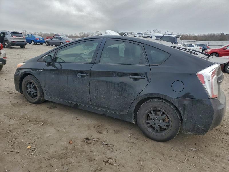 Photo 2 from auction – 2014 TOYOTA PRIUS with VIN JTDKN3DU0E1744983