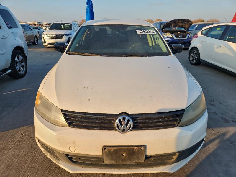 Photo 5 from auction – 2014 VOLKSWAGEN JETTA BASE with VIN 3VW2K7AJ1EM241778