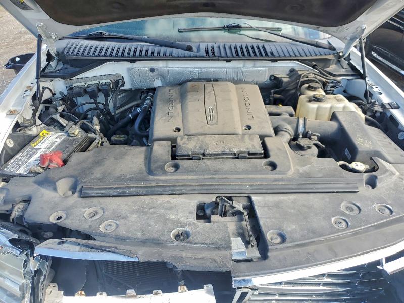 Photo 12 from auction – 2013 LINCOLN NAVIGATOR with VIN 5LMJJ2J53DEL00236