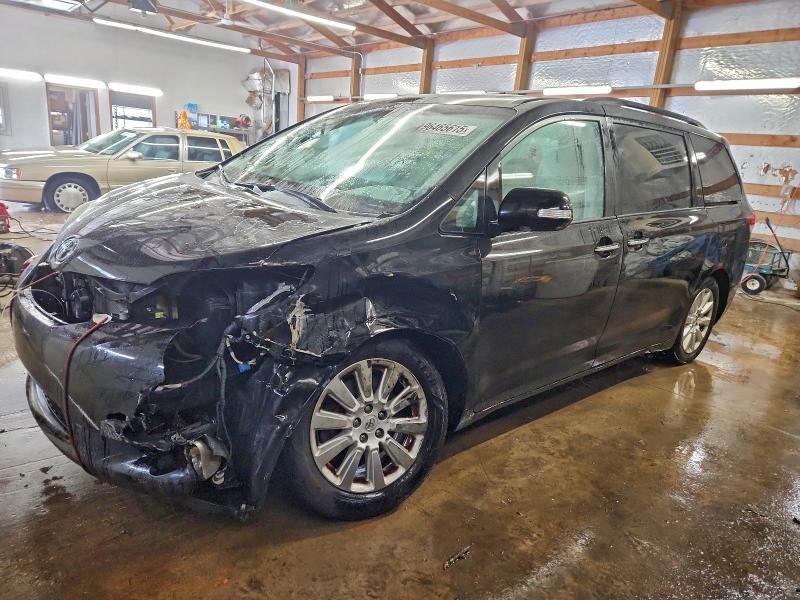 Foto 1 de la subasta – 2014 TOYOTA SIENNA XLE con VIN 5TDYK3DCXES486548