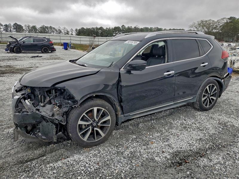 NISSAN ROGUE S 2018 with VIN JN8AT2MT3JW467282 - Photo from auction