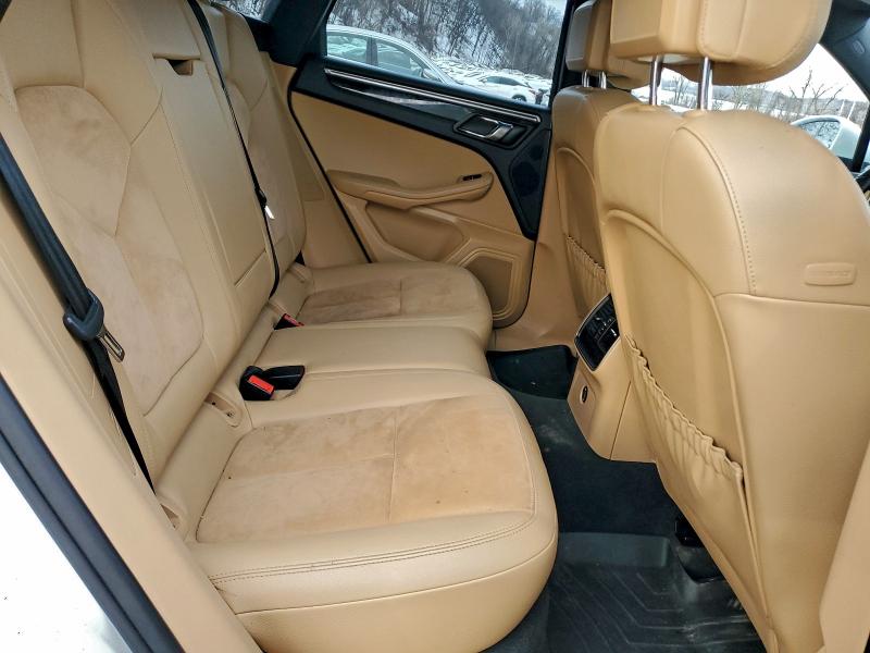 Photo 11 from auction – 2018 PORSCHE MACAN with VIN WP1AA2A57JLB03440