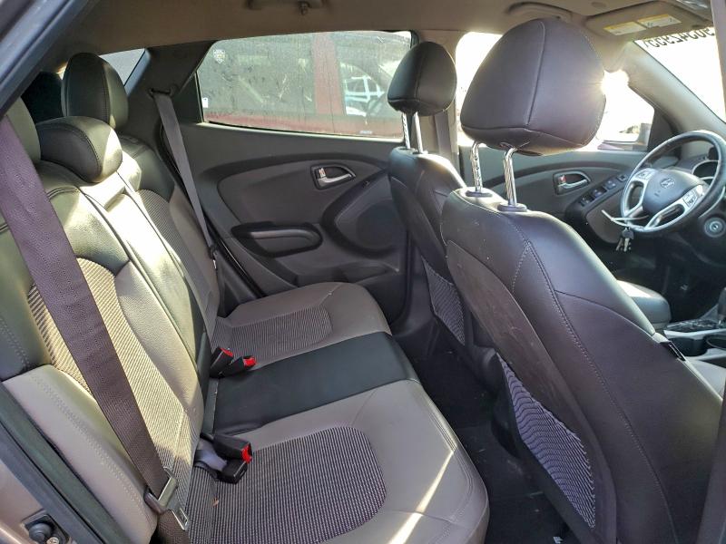 Photo 10 from auction – 2011 HYUNDAI TUCSON GLS with VIN KM8JU3AC2BU190913