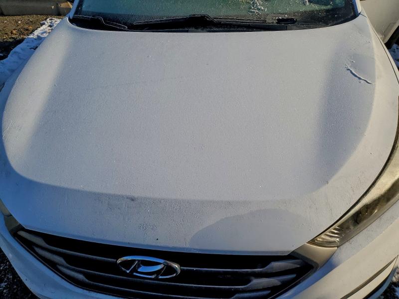 Photo 11 from auction – 2016 HYUNDAI TUCSON LIM with VIN KM8J3CA41GU035241