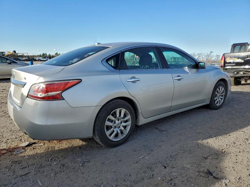 Photo 3 from auction – 2015 NISSAN ALTIMA 2.5 with VIN 1N4AL3AP1FN331308