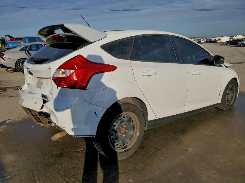 Photo 3 from auction – 2012 FORD FOCUS SE with VIN 1FAHP3K21CL213840