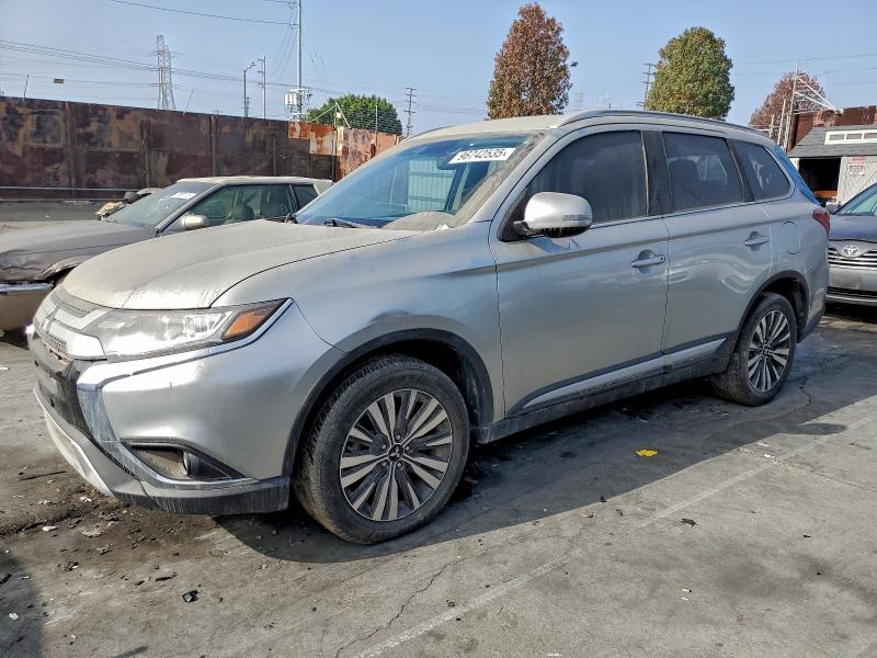 MITSUBISHI OUTLANDER 2020 with VIN JA4AZ3A39LZ037899 - Photo from auction