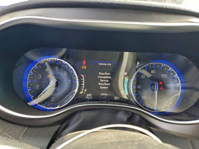 Photo 9 from auction – 2017 CHRYSLER PACIFICA L with VIN 2C4RC1GG7HR684375