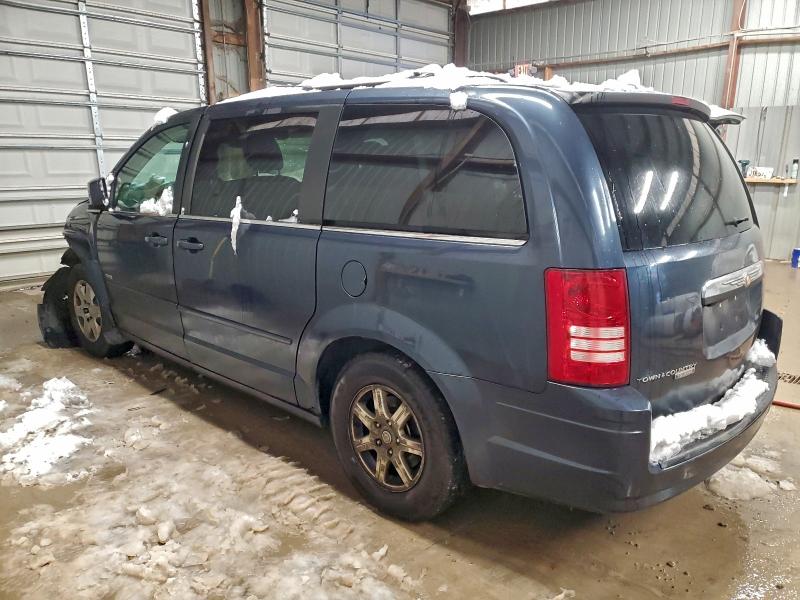 Photo 2 from auction – 2008 CHRYSLER TOWN & COU with VIN 2A8HR54P38R710016