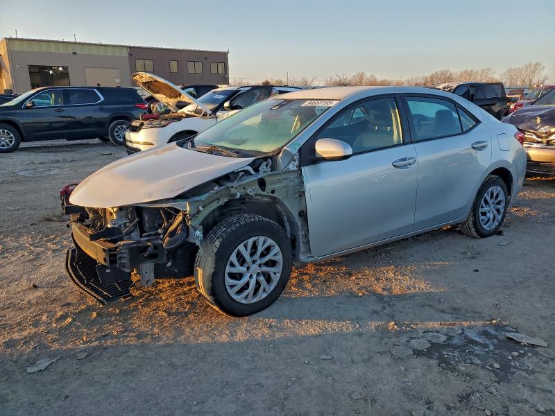 TOYOTA COROLLA L 2018 with VIN 2T1BURHE7JC077182 - Photo from auction