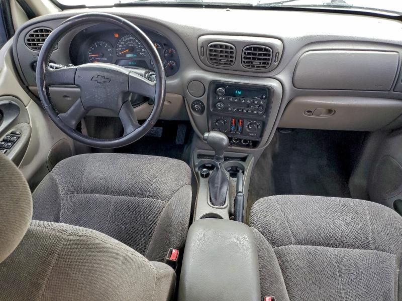 Photo 8 from auction – 2003 CHEVROLET TRAILBLAZE with VIN 1GNES16S736105934