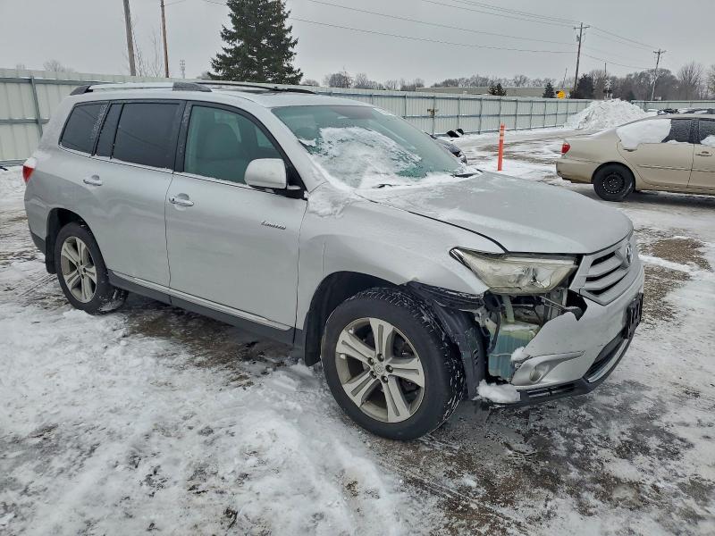 Photo 4 from auction – 2011 TOYOTA HIGHLANDER with VIN 5TDDK3EH0BS088575