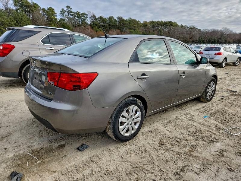 Photo 3 from auction – 2012 KIA FORTE EX with VIN KNAFU4A20C5637626