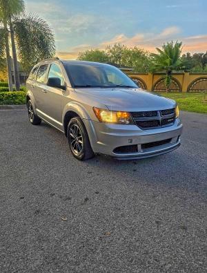 DODGE JOURNEY SE 2017 with VIN 3C4PDCAB0HT568316 - Photo from auction