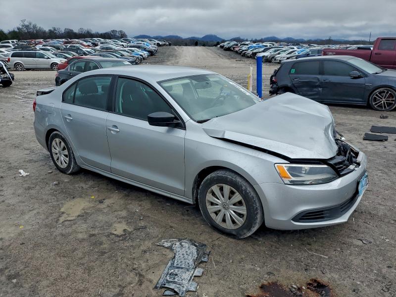 Photo 4 from auction – 2014 VOLKSWAGEN JETTA BASE with VIN 3VW2K7AJ9EM318736