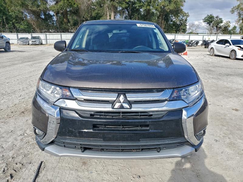 Photo 5 from auction – 2018 MITSUBISHI OUTLANDER with VIN JA4AD2A35JZ035234